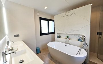 Property slide 18