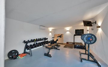 Property slide 31