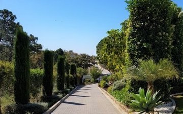 Property slide 32