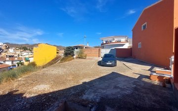Property slide 32