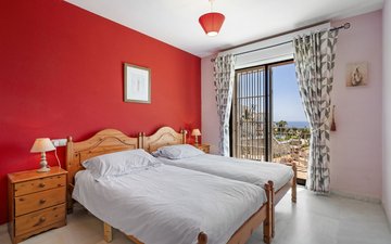 Property slide 25