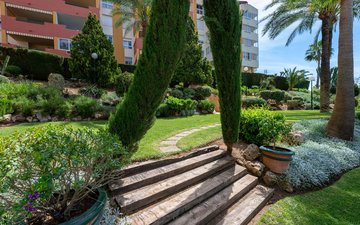 Property slide 25