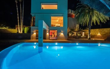 Property slide 24