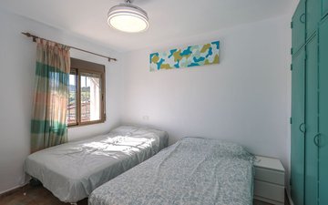 Property slide 19
