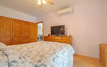 Property slide 15