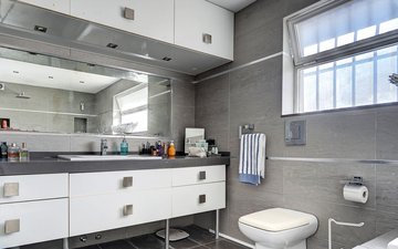 Property slide 23