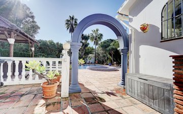 Property slide 28