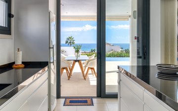 Property slide 10