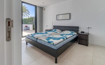 Property slide 15