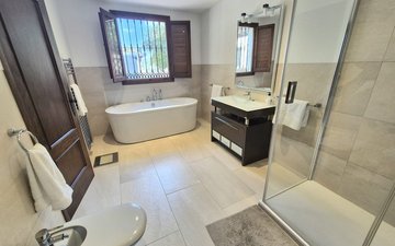 Property slide 28
