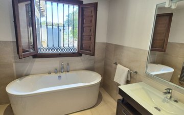 Property slide 31