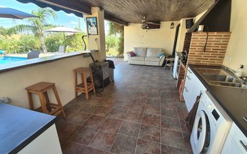Property slide 48
