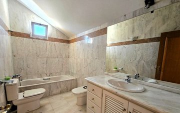 Property slide 17