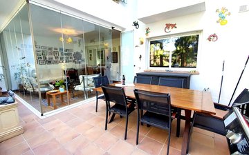 Property slide 17