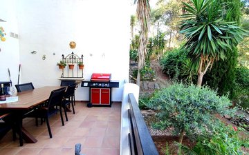 Property slide 30