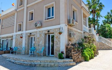 Property slide 10