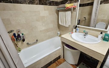 Property slide 20