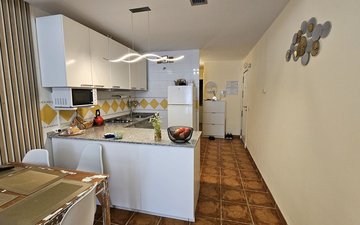 Property slide 32