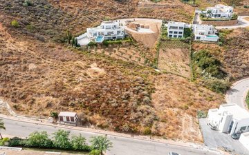 Property slide 18