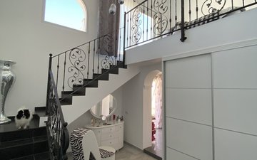 Property slide 19