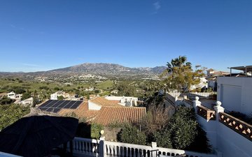 Property slide 25