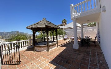 Property slide 44
