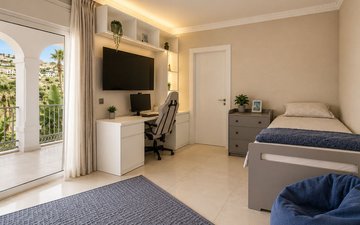 Property slide 15