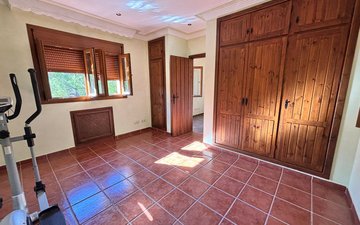 Property slide 12