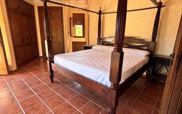 Property slide 16