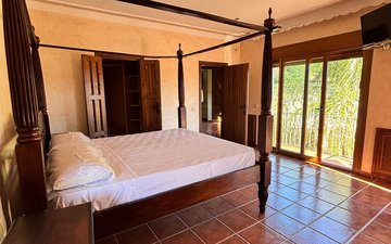 Property slide 17
