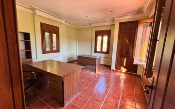 Property slide 18