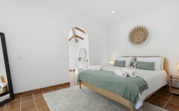 Property slide 20
