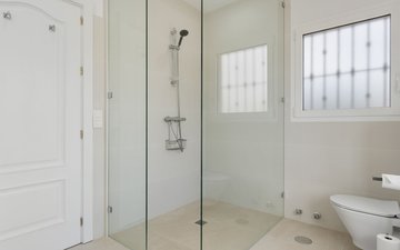 Property slide 32