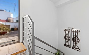 Property slide 16