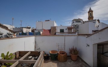 Property slide 21