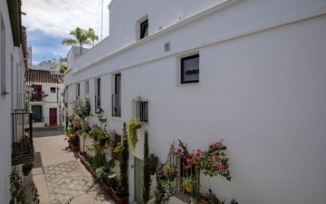 Property slide 27