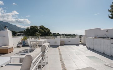 Property slide 10