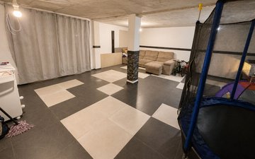 Property slide 34