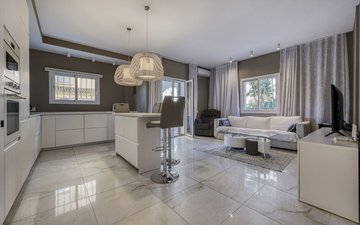 Property slide 10