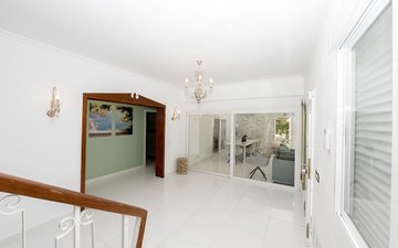 Property slide 20