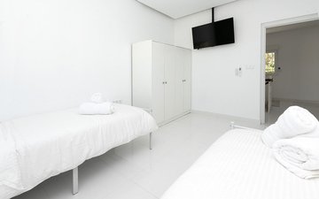 Property slide 44