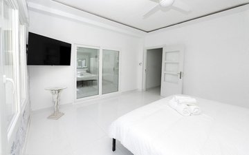 Property slide 46