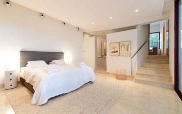 Property slide 40
