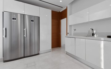 Property slide 48