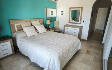 Property slide 17