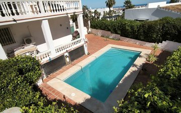 Property slide 44