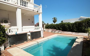 Property slide 50