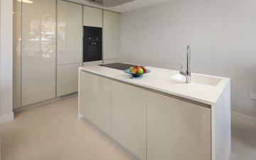 Property slide 10