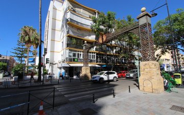 Property slide 25