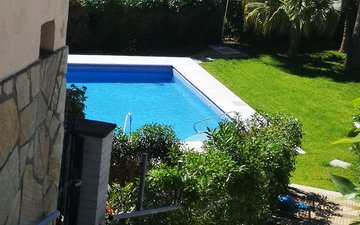 Property slide 19